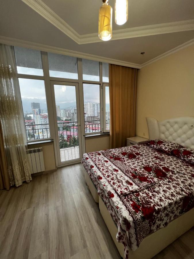 Комплекс Sea Apartments Батуми Экстерьер фото